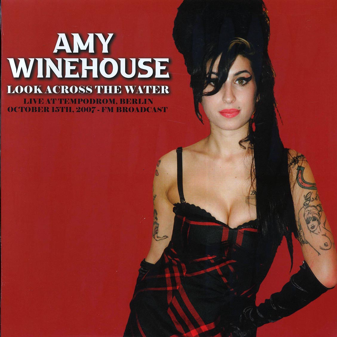 Amy Winehouse - Look Across The Water: Live At Tempodrom, Berlin, October 15th, 2007 vinyl LP front cover